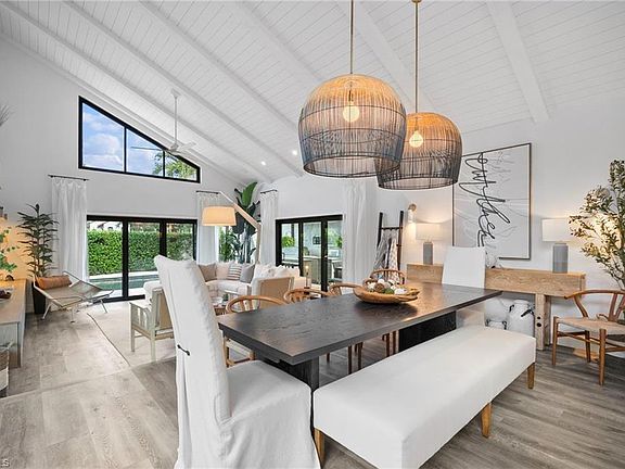 2nd image of 504 Tierra Mar Ln E #2