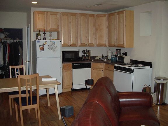 2nd image of 2545 N Seminary Ave #Gr