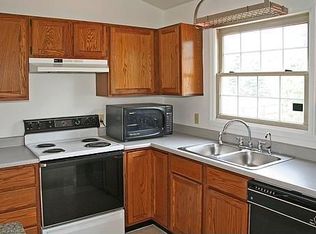 3232 Pine View Dr, Walworth, NY 14568