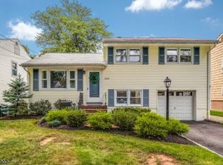 2292 Winfield St, Rahway, NJ 07065
