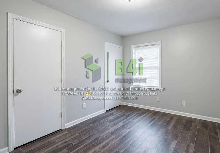 4 Dean Dr — Photo 11