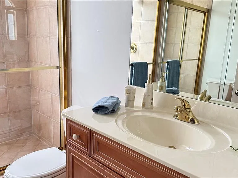391 4th St S #401 — Photo 27