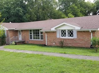 311 Green Acres Dr, Goodlettsville, TN 37072