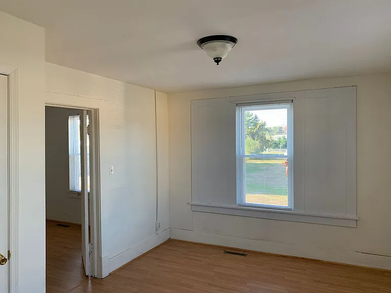 823 Main St #3 — Photo 7