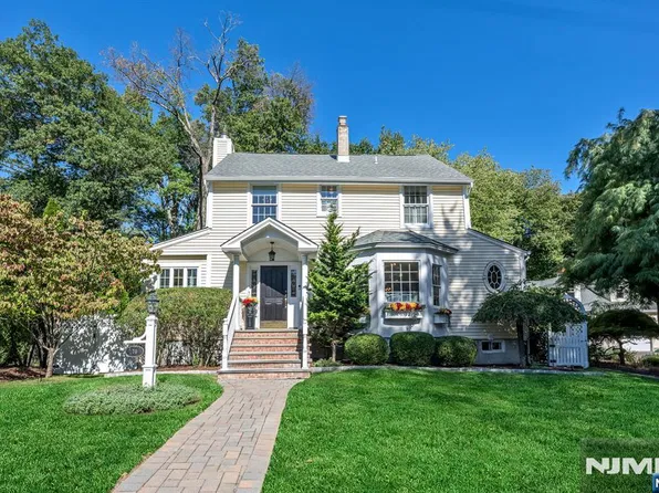 70 Saxonia Avenue, Wyckoff, NJ 07481
