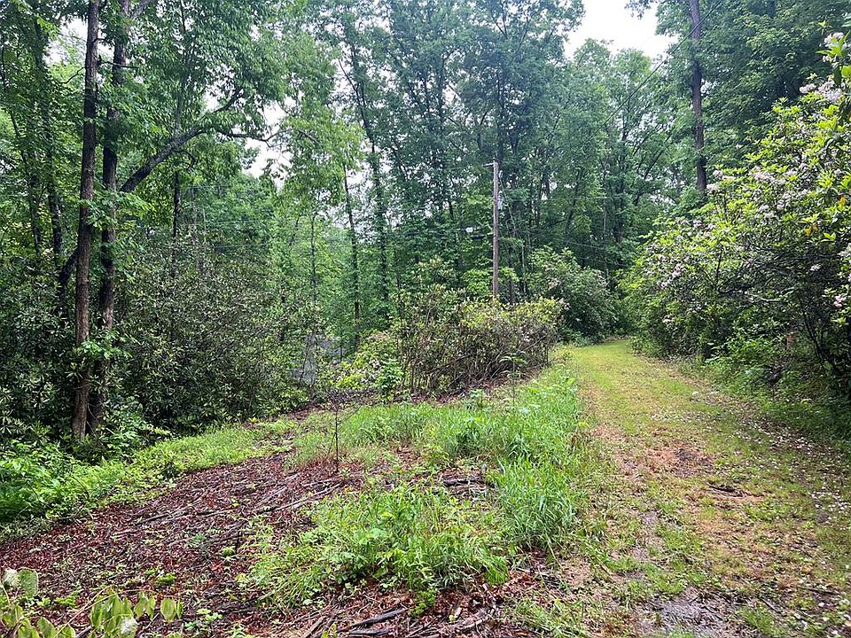 1st image of 19 Cabin Creek Rd
