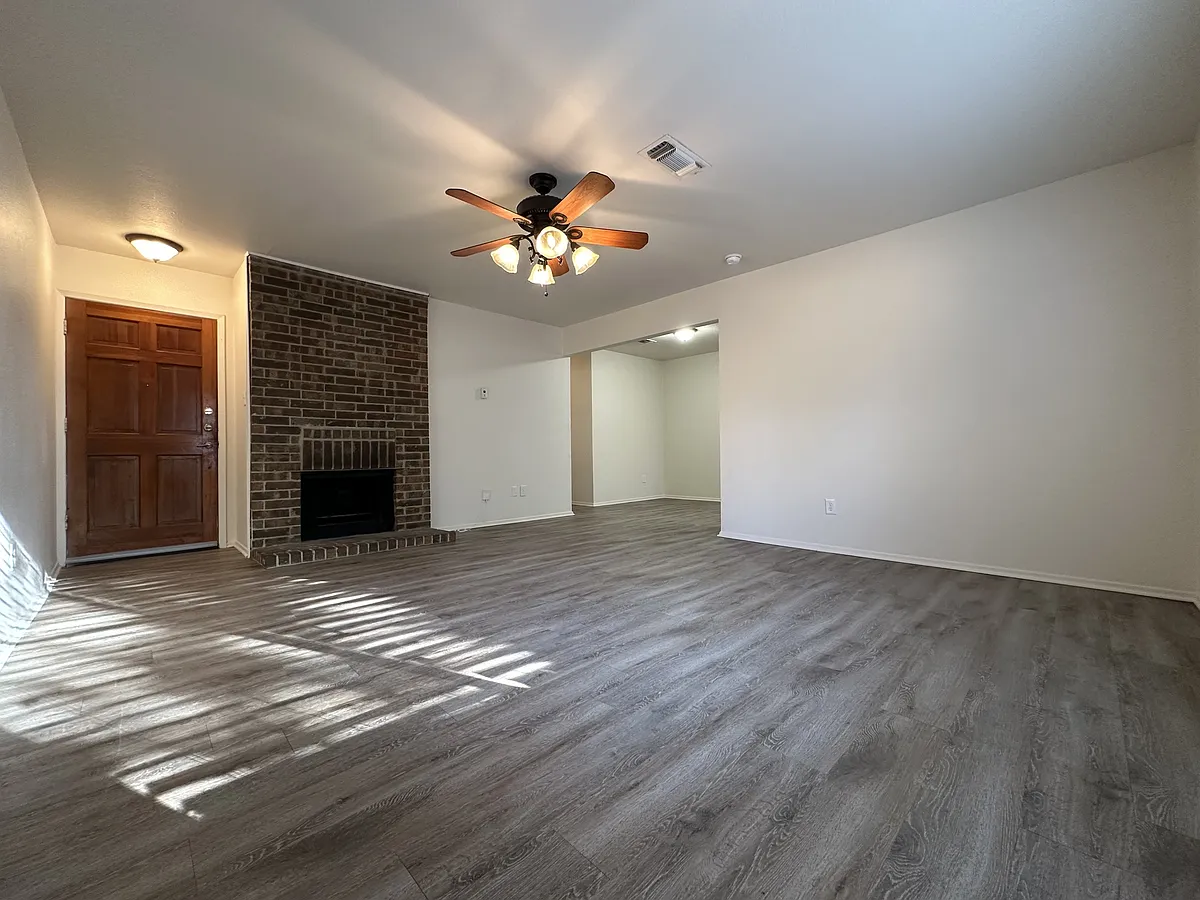 Building Photo - 1023 Cottonwood Trl
