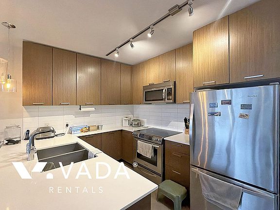 5th image of 2321 Scotia St #312