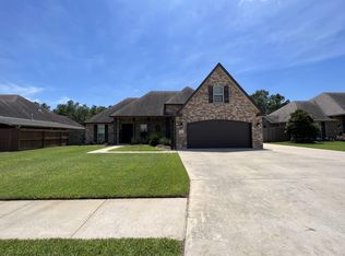 6695 Woodridge Dr, Lumberton, TX 77657