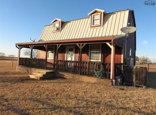3015 Van Loh Rd, Iowa Park, TX 76367