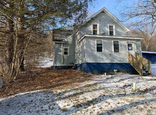 102 Saunders St, Whitehall, NY 12887