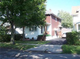 84 Pine St, Lackawanna, NY 14218