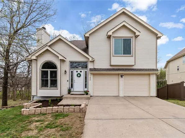 7833 N Strathbury Ave, Kansas City, MO 64151