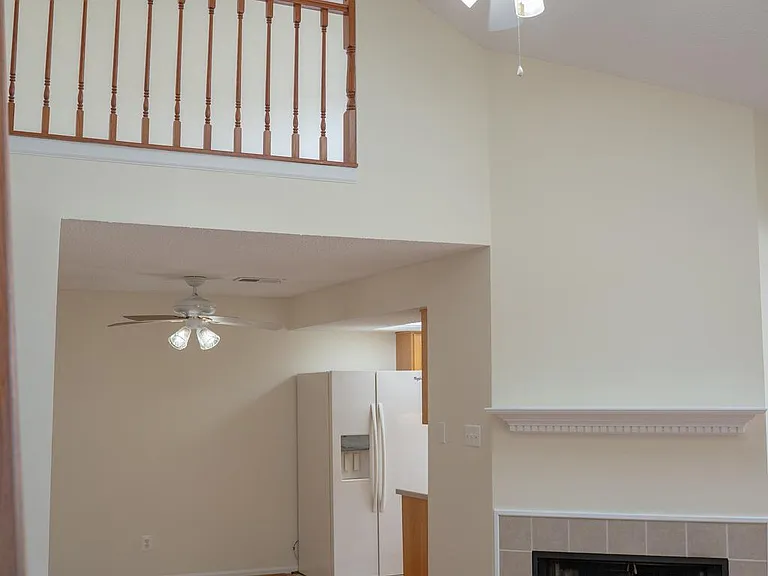 12101 Greenwood Ct #301 — Photo 42
