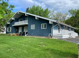 225 Vail Ct, Saint Joseph, MI 49085