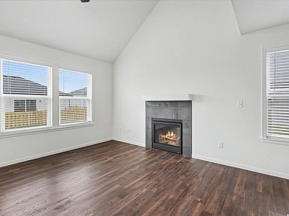 5th image of 2533 Arlene Pl