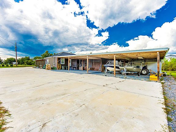 2nd image of 5135 Bayouside Dr