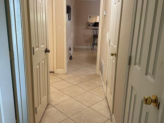 2nd image of 1825 Dolphin Dr