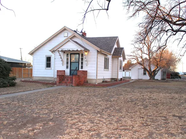 422 E 4th Street, Julesburg, CO 80737