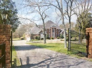 2574 Cages Bend Rd, Gallatin, TN 37066