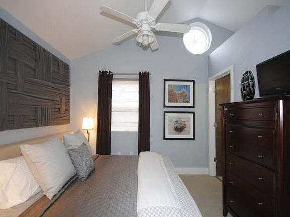 5th image of 503 Holmes St