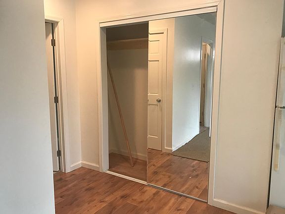 3rd image of 315 Lincoln Ave Unit B
