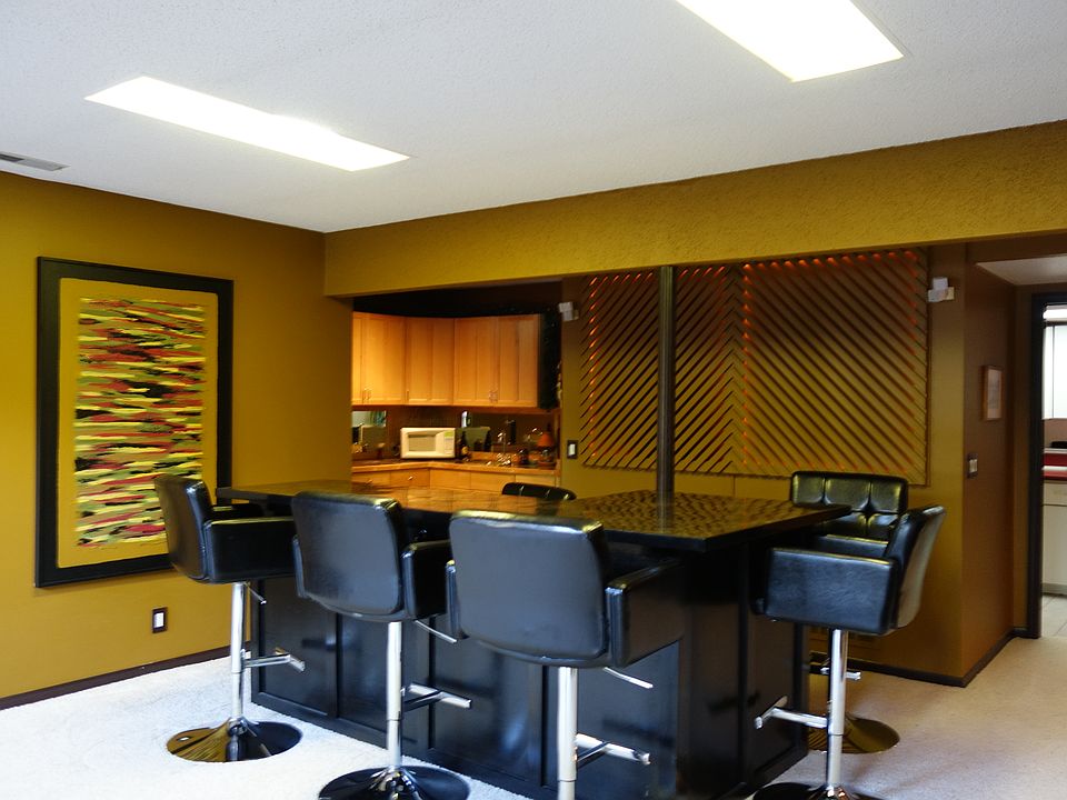 2nd image of 5616 Chestnut Hill Dr