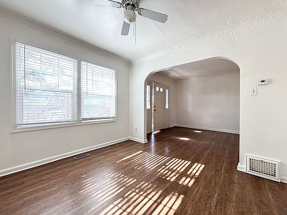 4th image of 454 N F St #457
