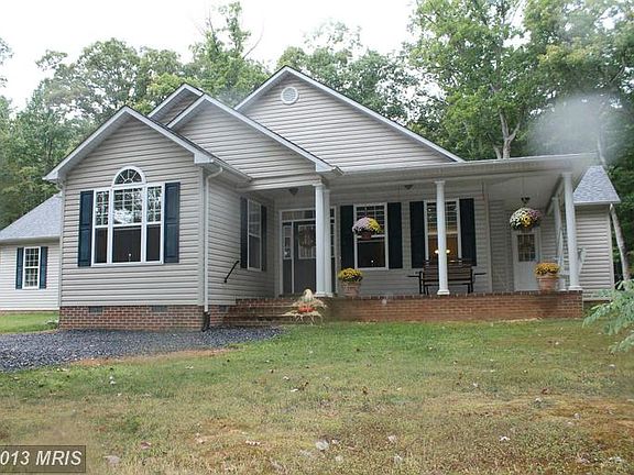 3rd image of 93 Fawn Dr