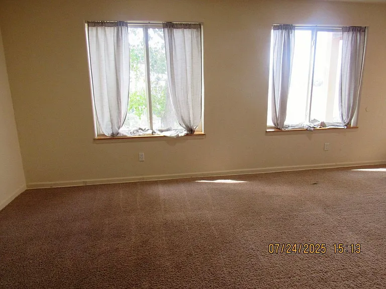 1417 Fir Ct — Photo 12