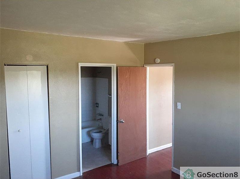 1st image of 9639 Diamond Dr