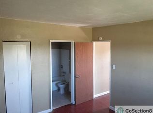 9639 Diamond Dr, Saint Louis, MO 63137