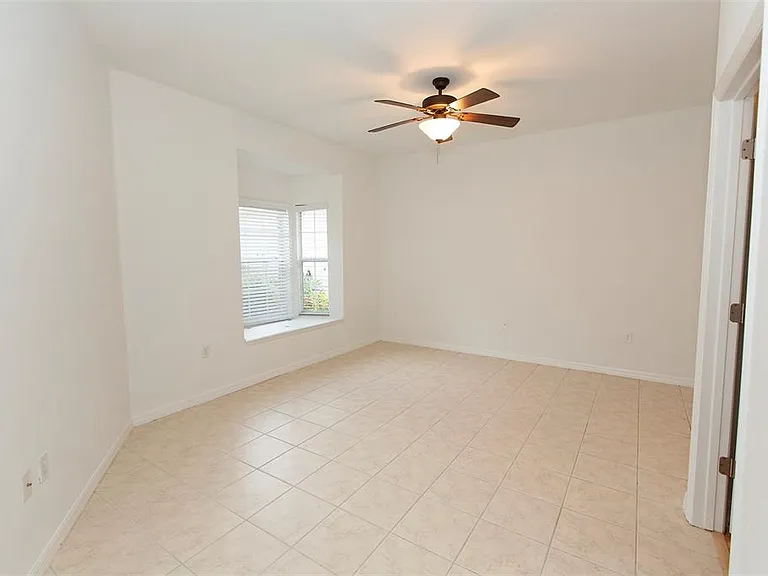 7952 NW 51st Way — Photo 9