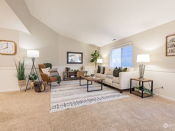 4th image of 4334 150th Street NE