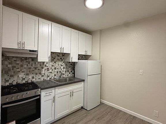 2nd image of 5 F St APT 7