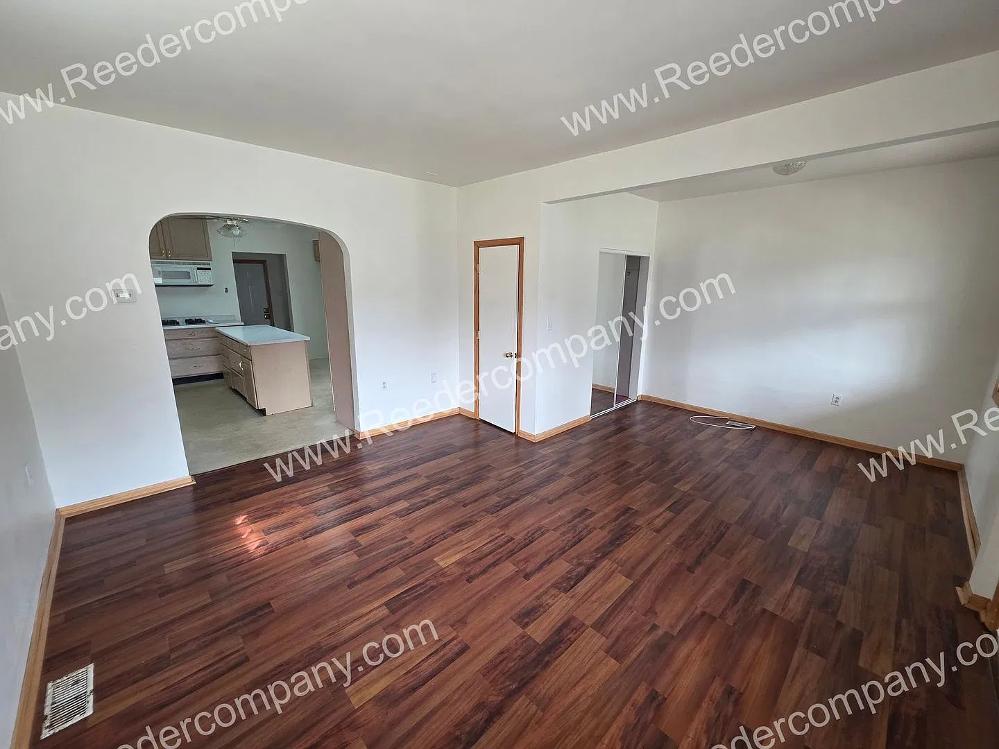 4838 Walsh Avenue — Photo 2