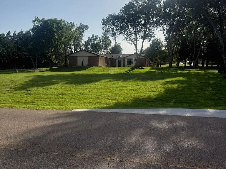 14301 S Western Ave — Photo 2