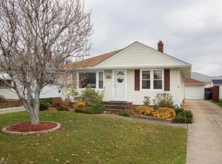 6237 State Rd, Parma, OH 44134