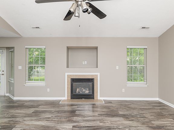 2nd image of 10211 Gate Dr