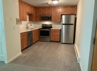 121 North St #17, Medfield, MA 02052