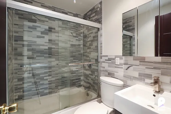 Rented by REZI | media 46