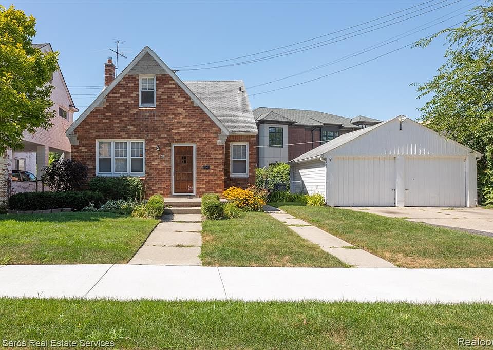 1st image of 873 Loraine St