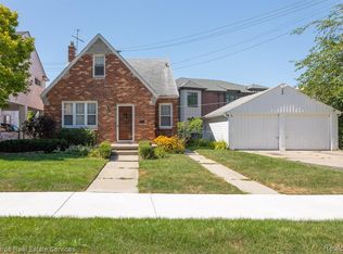 873 Loraine St, Grosse Pointe, MI 48230
