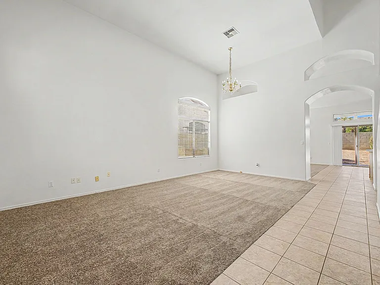 4432 E Meadow Dr — Photo 4