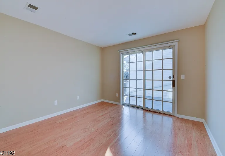 220 Alexandria Way — Photo 17