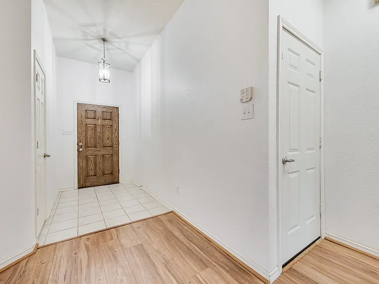 12300 Latigo Dr — Photo 3