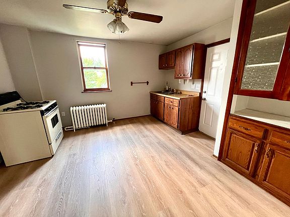 2nd image of 1000 Duss Ave APT 3