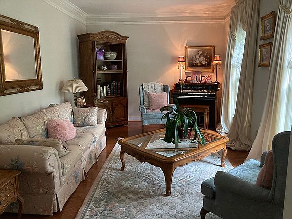 Lots of Light in  LR/Study