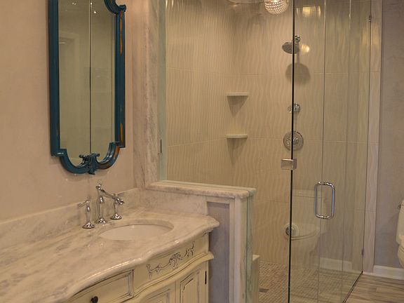4th image of 101 Lake Julia Dr N