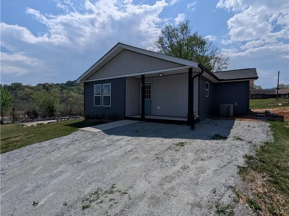 68 Estep Street, Sparta, NC 28675